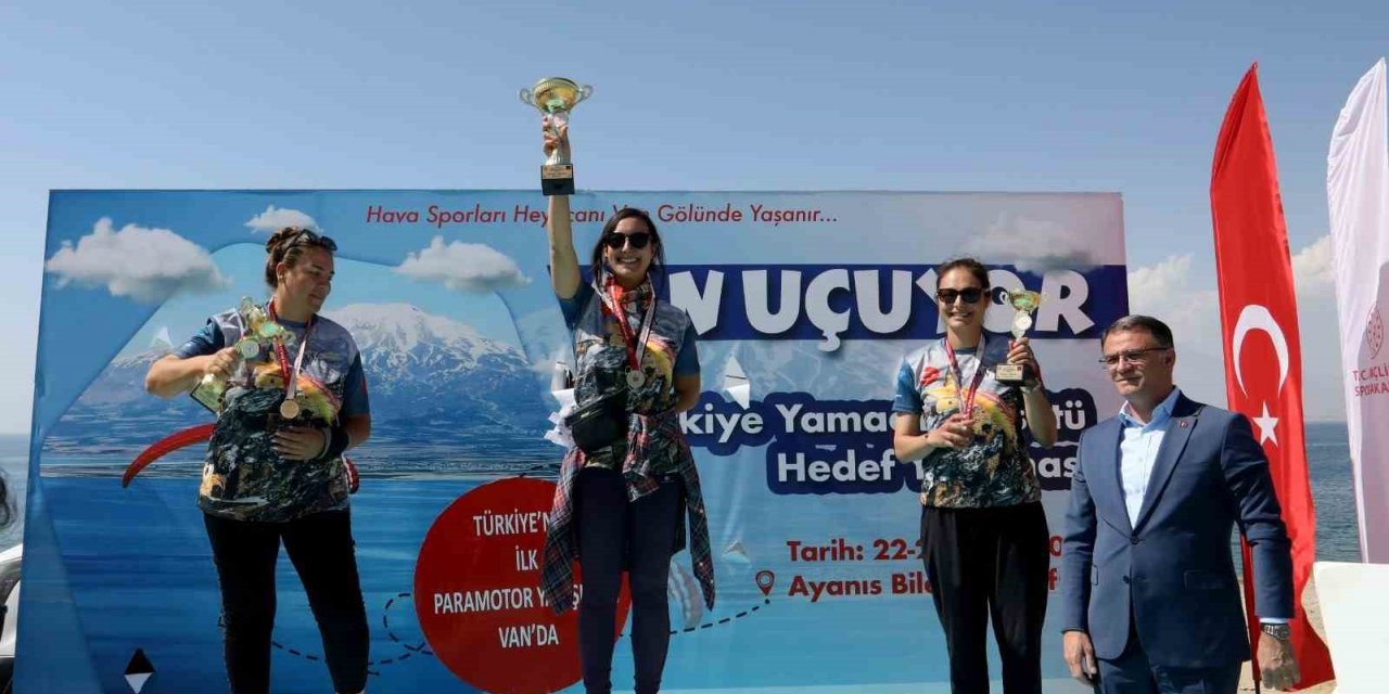 Van Yamaç Paraşütü ve Paramotor Hedef Şampiyonası sona erdi