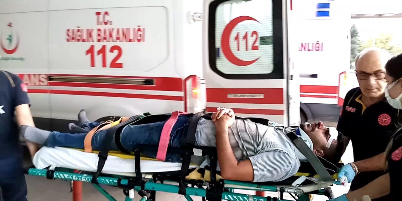 Bursa’da 2 otomobil kafa kafaya çarpıştı: 1’i bebek 6 kişi yaralandı