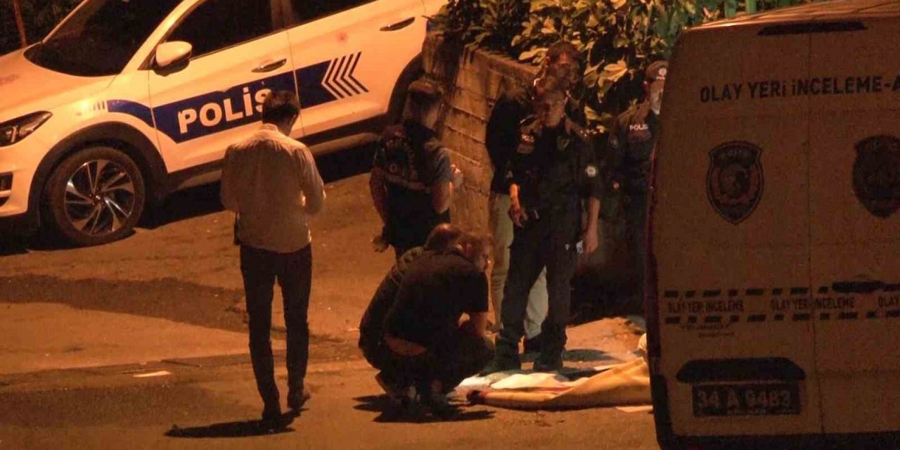 Pendik’te halıya sarılı erkek cesedi bulundu