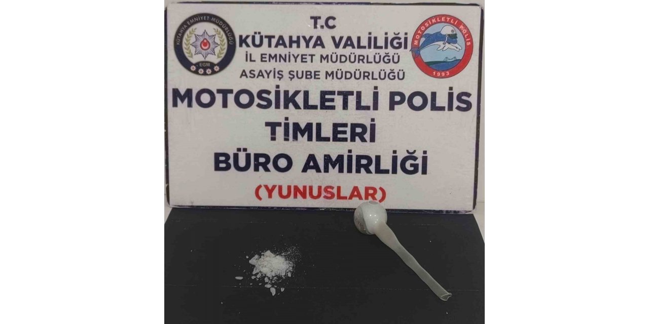 Kütahya’da Yunus Timlerince bir araçta uyuşturucu ele geçirildi