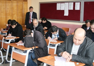 Siyaset Akademisi'nde sınav zamanı