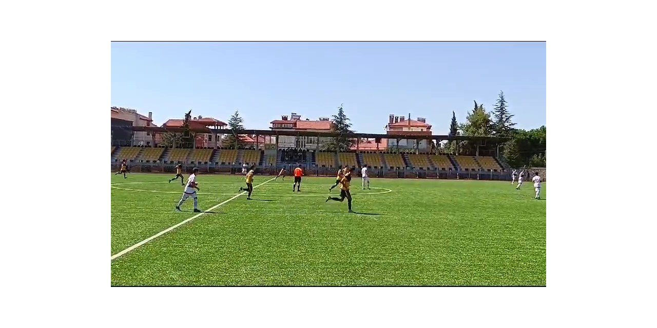 Tavas Birlikspor’u deplasmanda yenen Ayyıldızspor, lige 3 puanla başladı