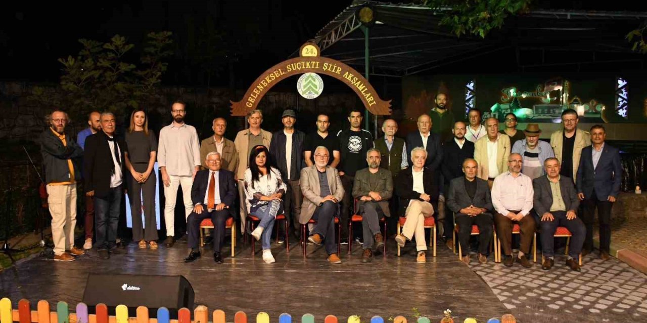 Suçıktı Şiir Akşamlarına şiir severler büyük ilgi gösterdi