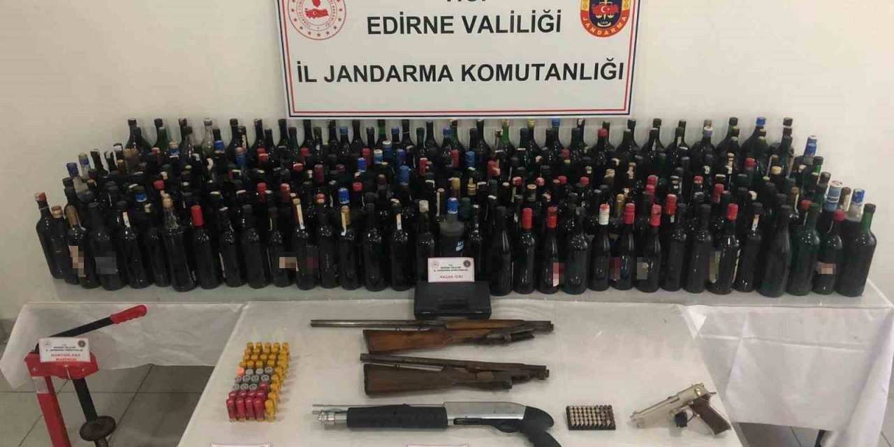 Edirne’de Jandarma ekiplerinden kaçak içki operasyonu