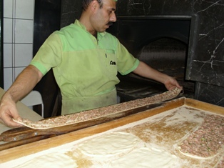 Etliekmek deyince: Cemo