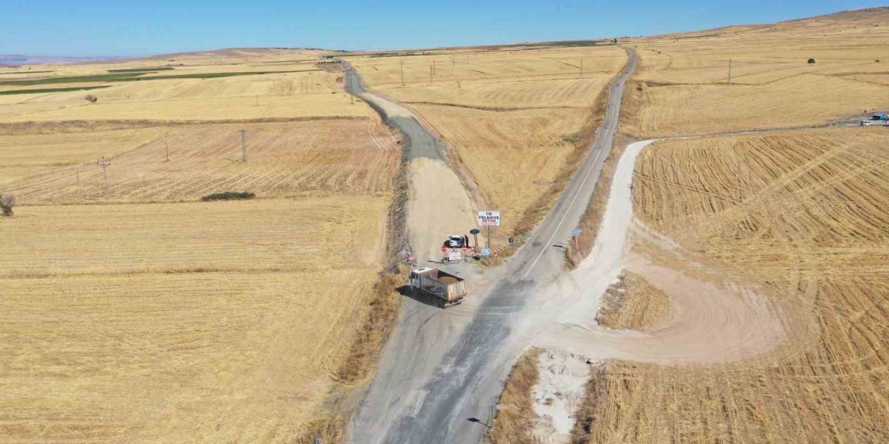 Başkan Büyükkılıç: “Felahiye’ye 73 milyon TL’lik yol yatırımı yapıyoruz”