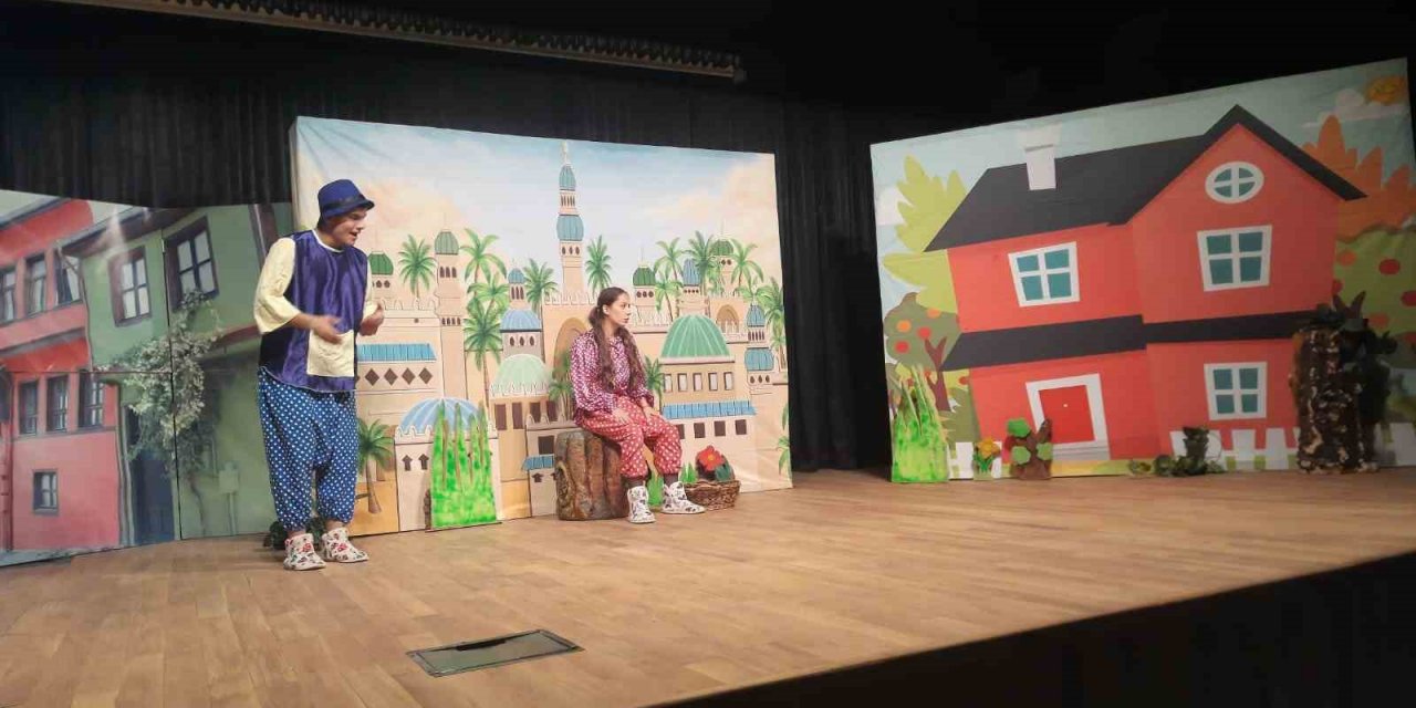 Sincan’da “Dede Korkut Hikayeleri” çocuklar için sahnelendi