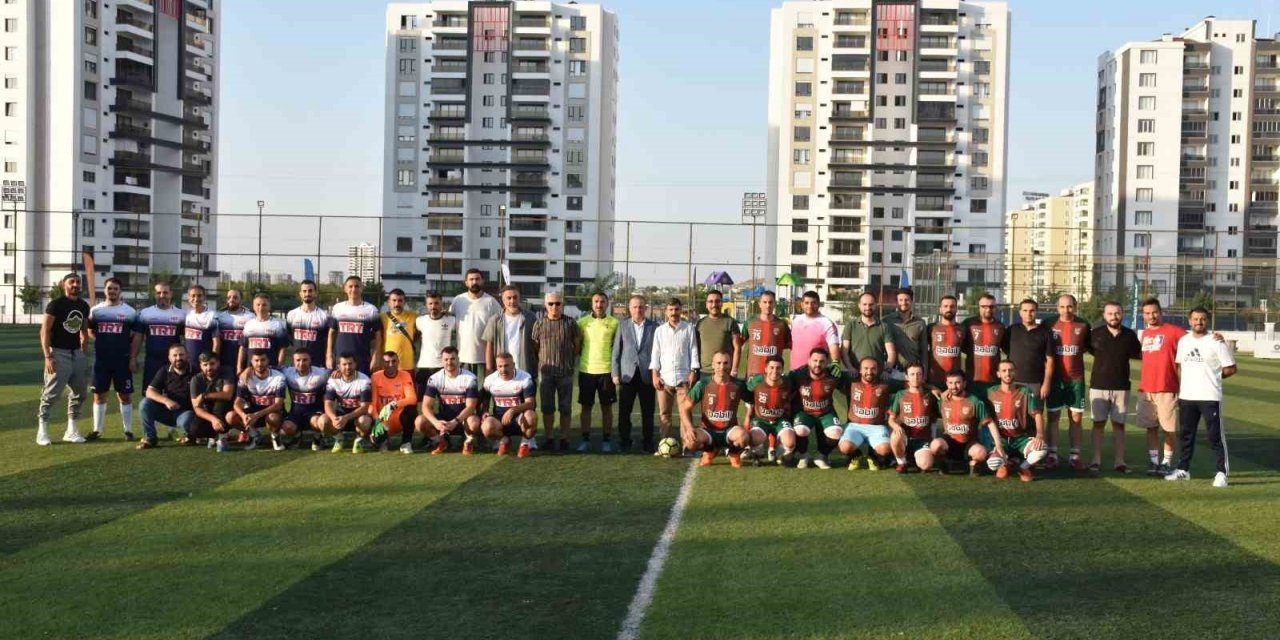 Diyarbakır’da “Sezai Karakoç Futbol Turnuvası” başladı