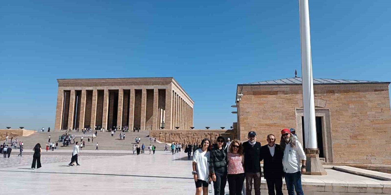 TEMA Kayseri üyeleri Anıtkabir’i ziyaret etti
