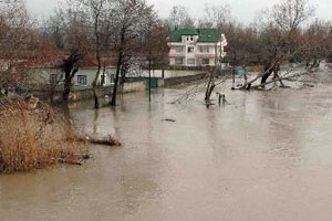 Nehir taşkını: 30 Ölü