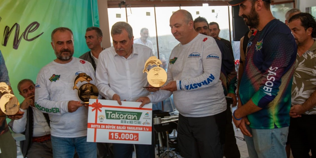 Balıkçılar birincilik için olta salladı