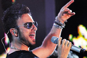 Ek işi olan ünlüler