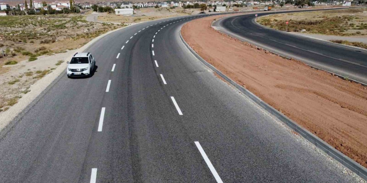 Başkan Dinçer, “Yeni yol ağımız şehrimize hayırlı olsun”