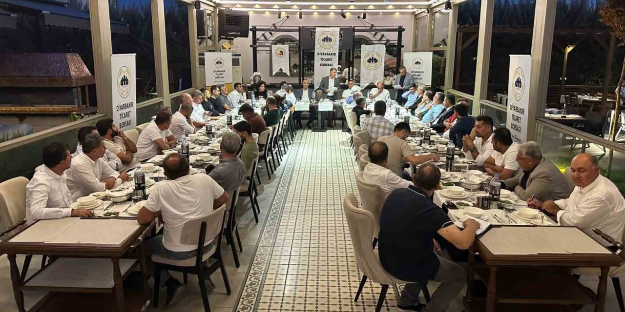 Diyarbakır’da tekstil sektörü temsilcileri sorunları ele aldı