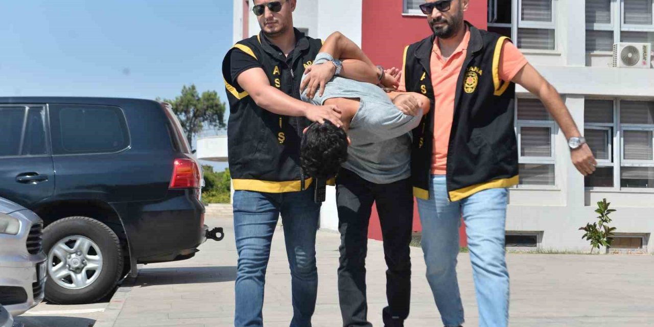 Adana’da kavgayı ayırmak istedi canından oldu