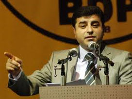 Demirtaş'tan başkanlık sistemine tepki