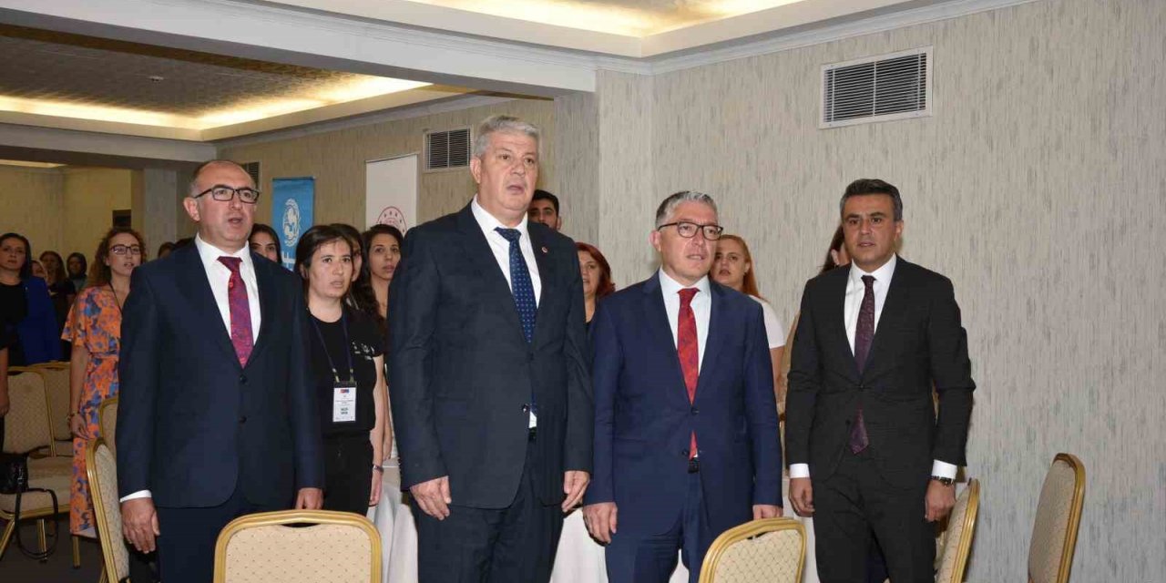 Okul öncesi öğretmenlerine ’Oyun yoluyla öğrenme eğitimi kursu’ verildi