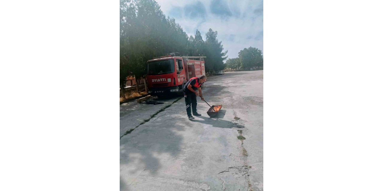 İtfaiyeciler hastane personellerine yangın eğitimi verdi