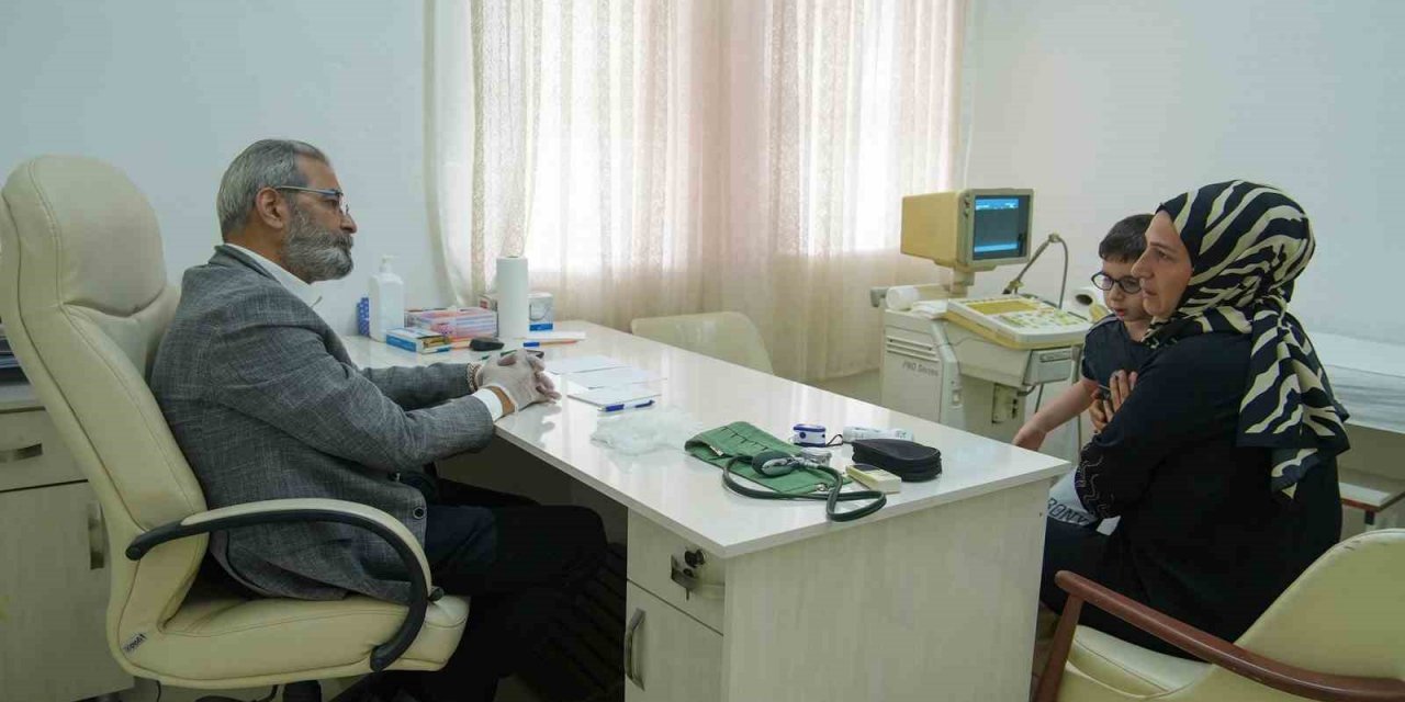 Doktor Başkan hastalara şifa oluyor