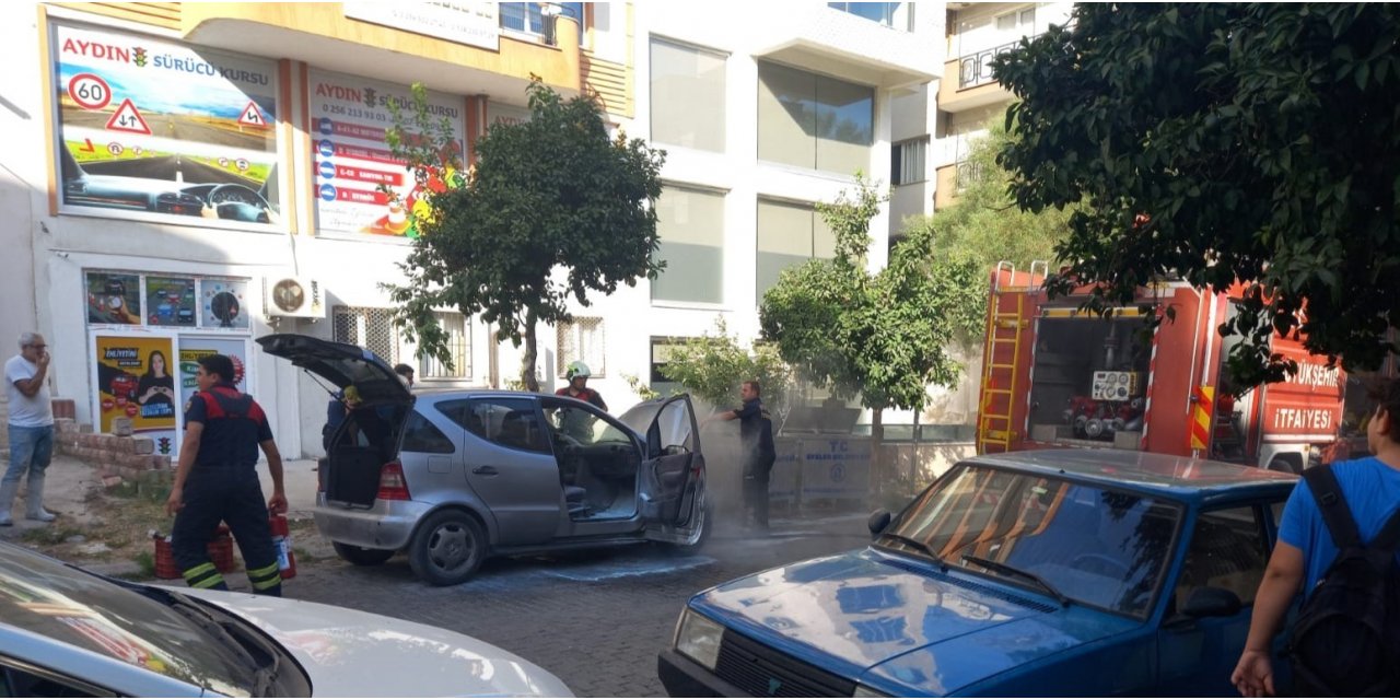 Efeler’de araç yangını