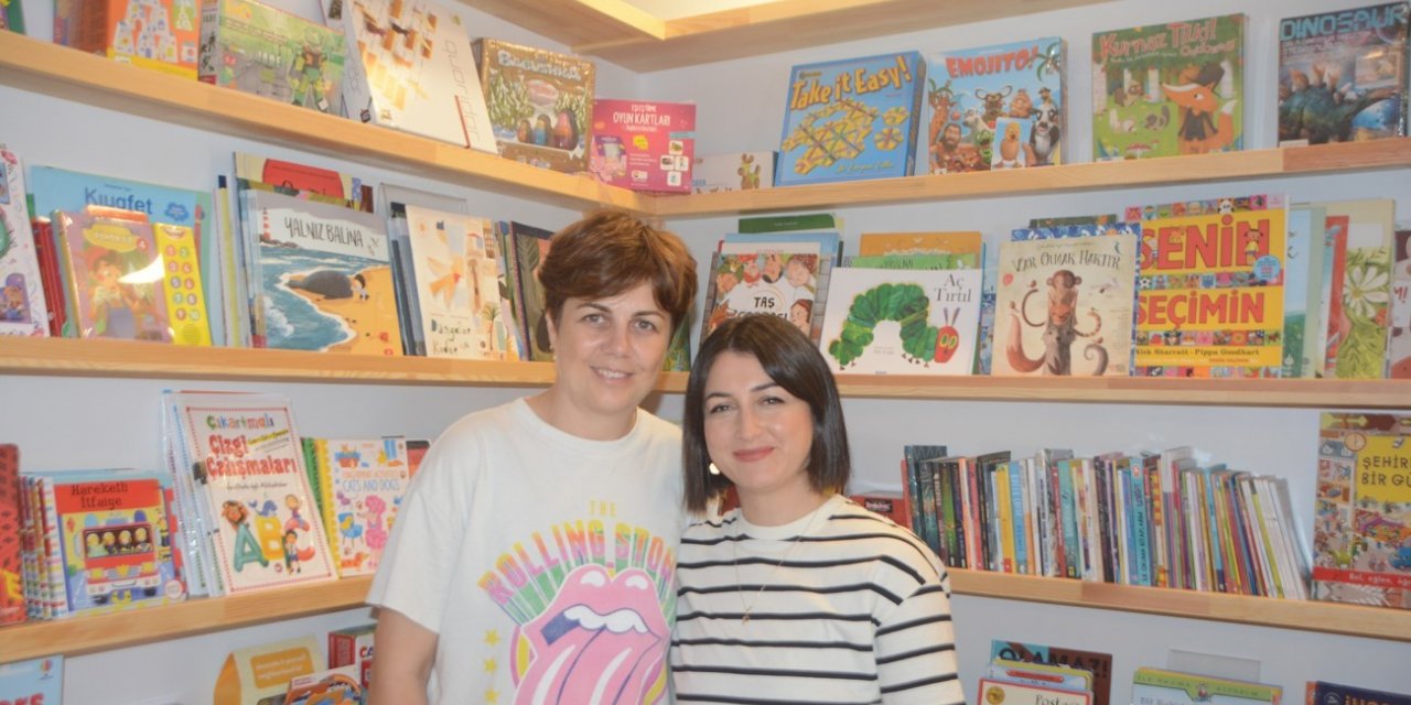 Ağaç ev çocuk kitapevi hizmetlerine devam ediyor