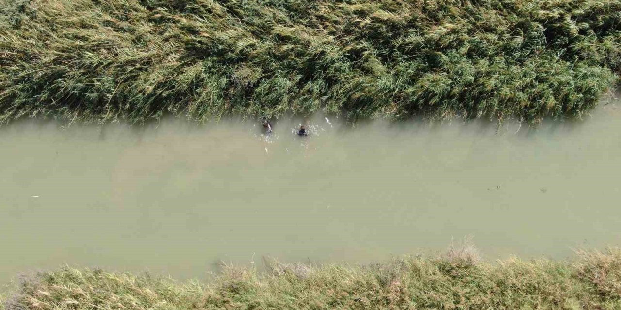 Serinlemek için girdiği sulama kanalında kaybolan çocuğun cesedi bulundu