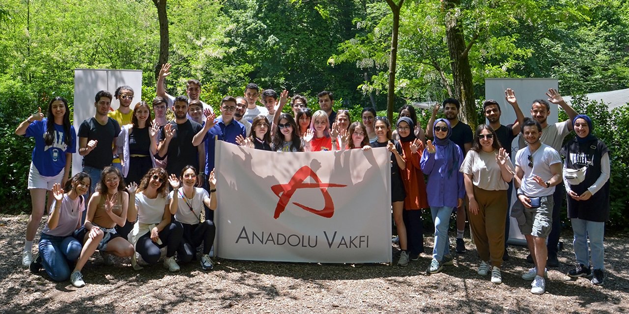 Anadolu Vakfı'nın 2023-2024 burs başvuruları için son günler