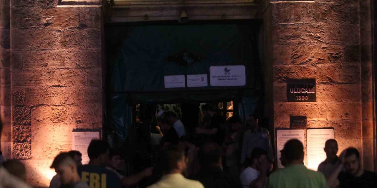 Mevlit Kandili’nde Ulu Cami doldu taştı