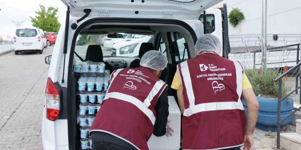 Aşevinin kazanları öğrenciler için kaynıyor