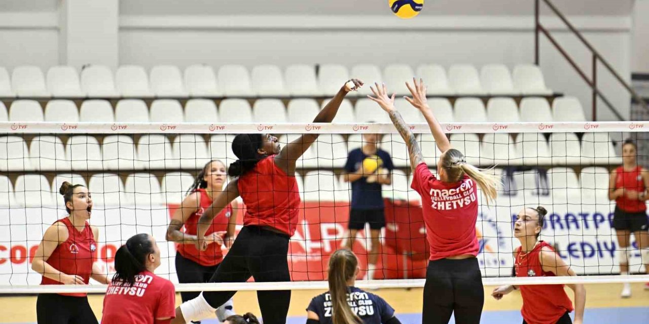 Muratpaşa’nın sultanları hazırlık maçından 4-1 galip ayrıldı