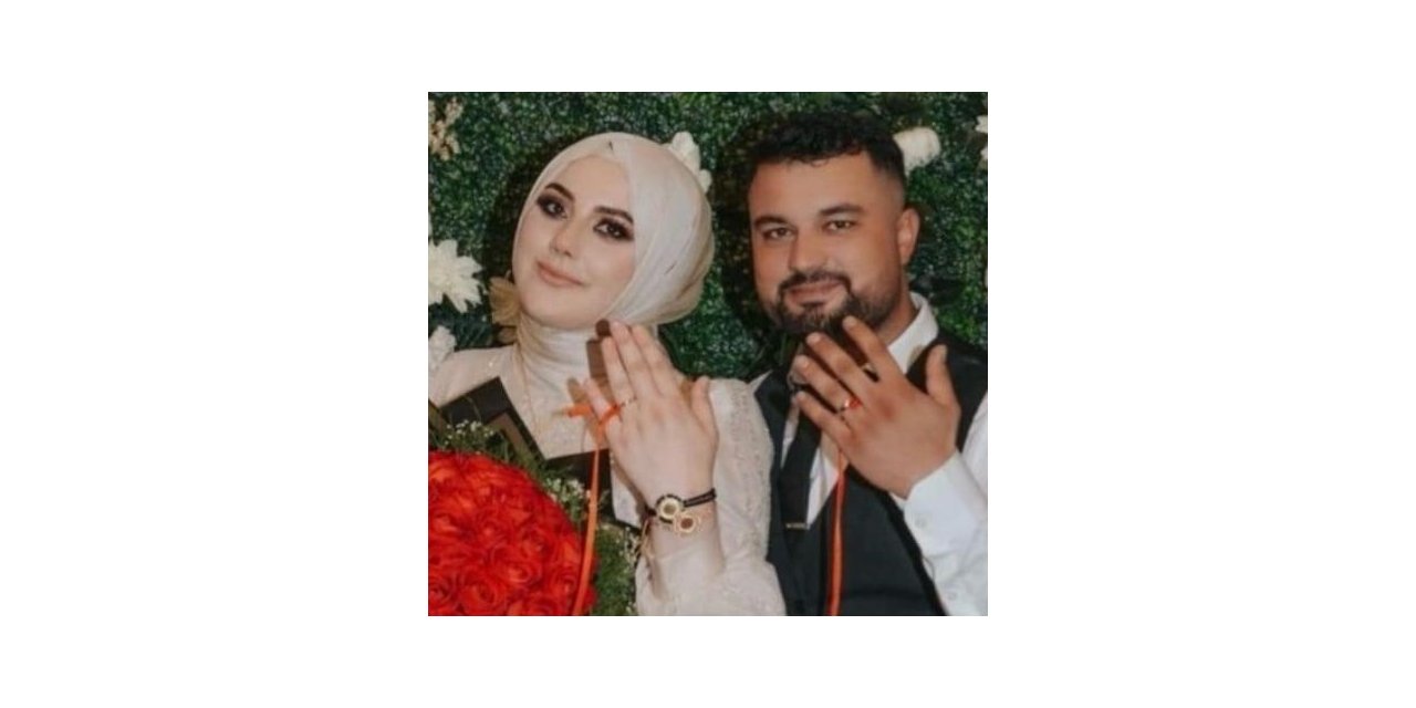 Düğünlerine 7 gün kala nişanlısıyla kazada ölen genç kız son yolculuğuna uğurlandı