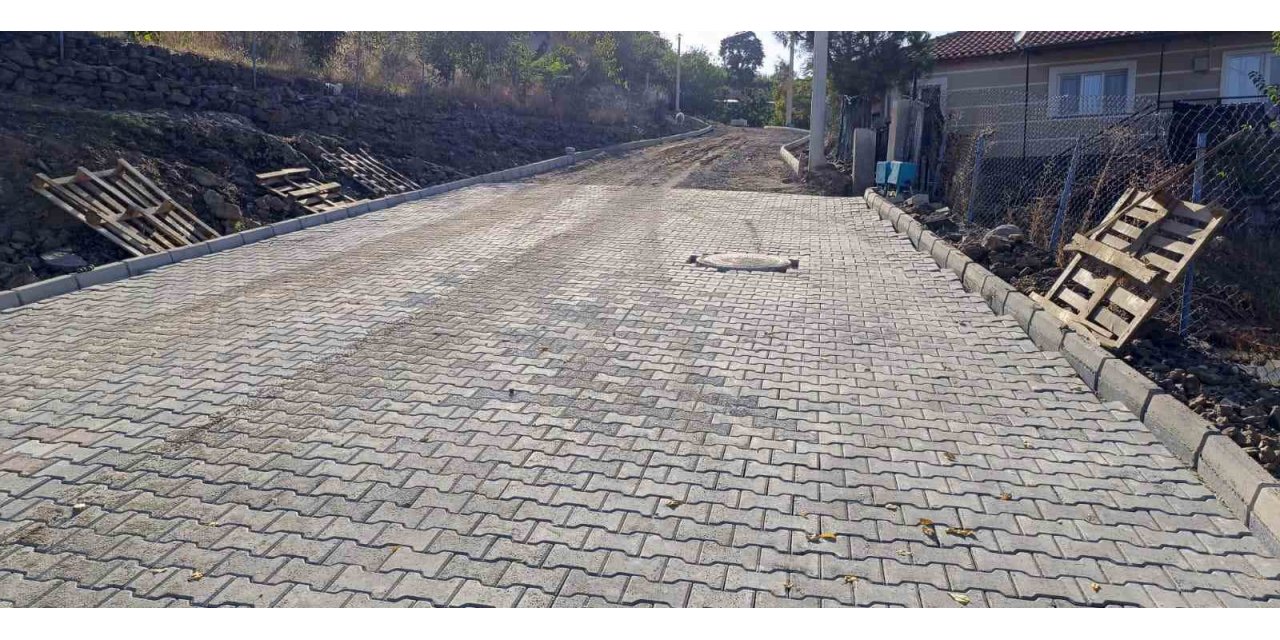 Yağmurlar’ın 13 milyonluk yatırımında üstyapı çalışmaları devam ediyor