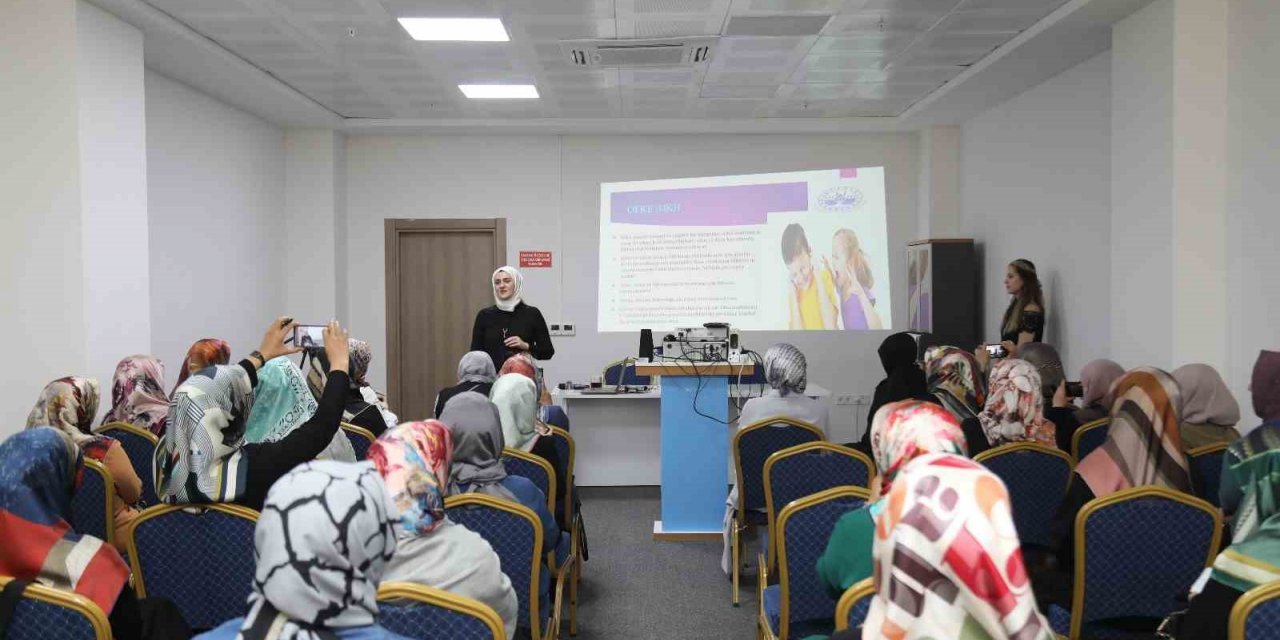 Elazığ Belediyesi’nden ‘Erken Çocukluk Dönemi’ eğitimi