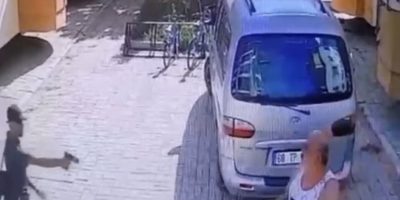 Gözlüklü ve şapkalı saldırganın kurşunlarının hedefinden kaçamadı