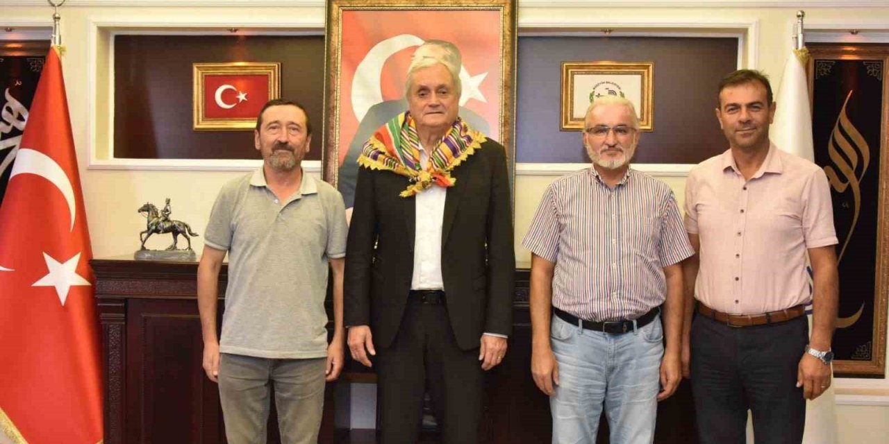 Başkan Bakkalcıoğlu Ertuğrulgazi Derneği yöneticileri ile bir araya geldi