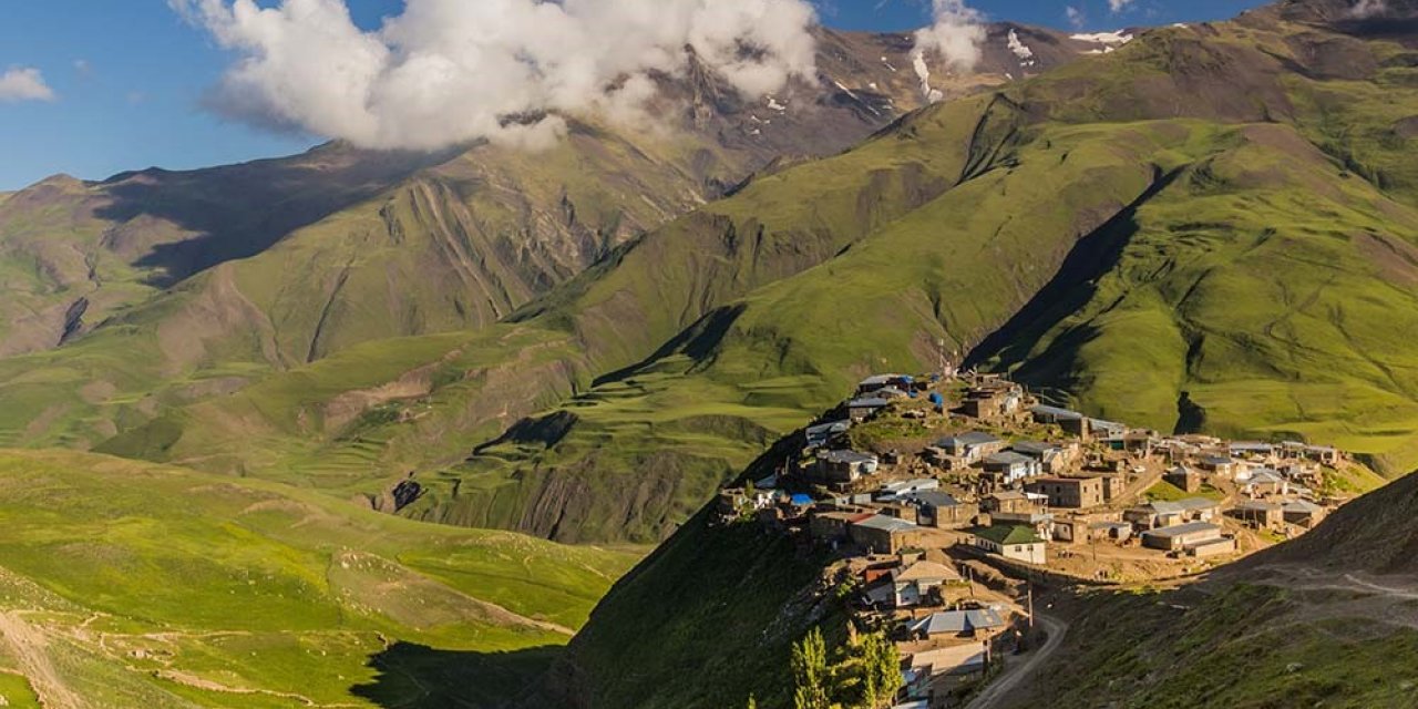 Azerbaycan’ın eşsiz bir mirasa sahip köyü UNESCO Dünya Mirası Listesi’ne girdi