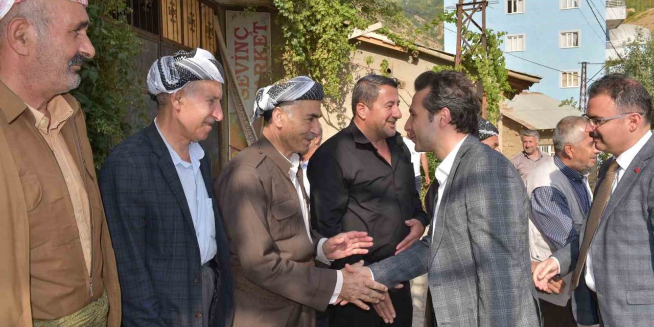 Vali Yardımcısı Karadağ Irak’ın sıfır noktasındaki köylerde yapılan çalışmaları yerinde inceledi