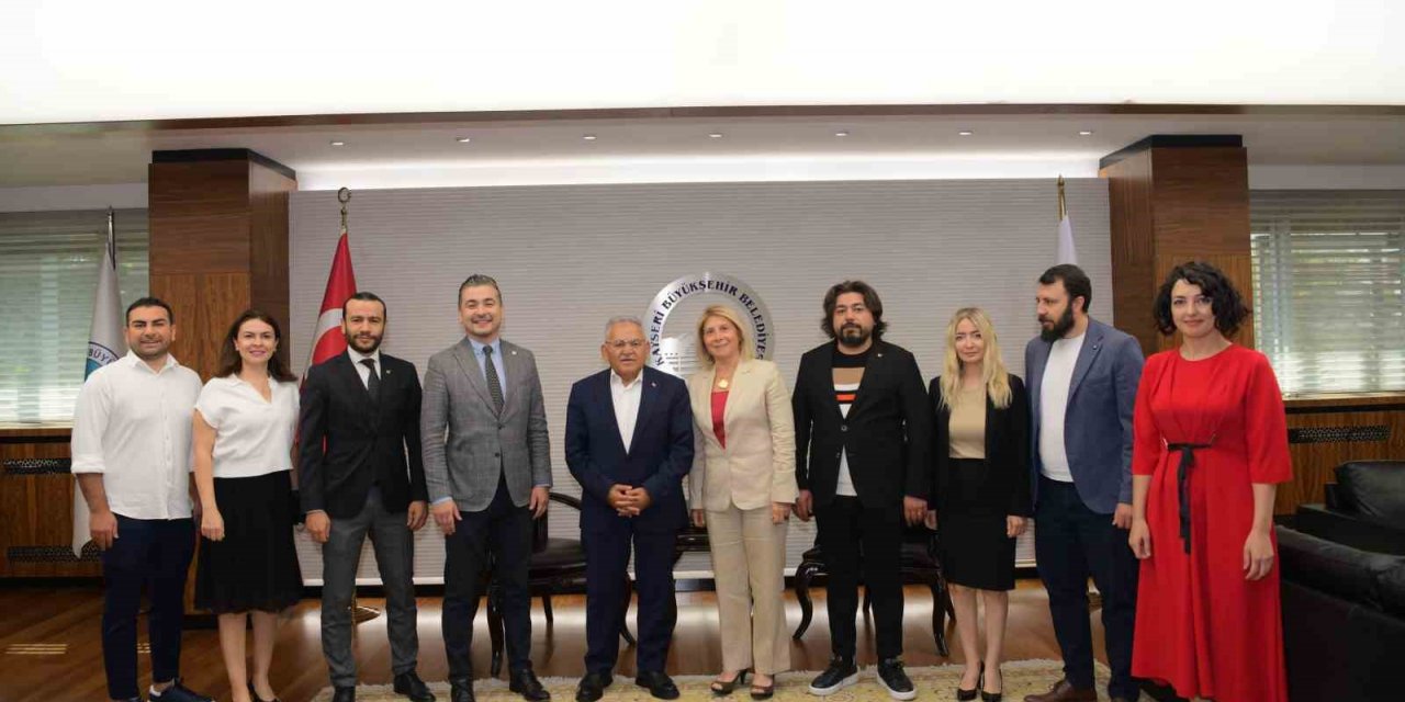 Eczacılar Odası’ndan Başkan Büyükkılıç’a Ziyaret