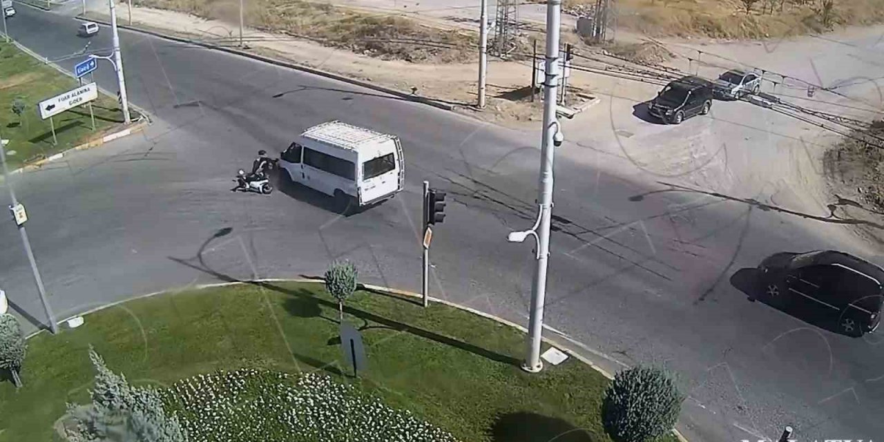 Malatya’daki kazalar Kent Güvenlik Yönetim Sistemi kameralarına yansıdı