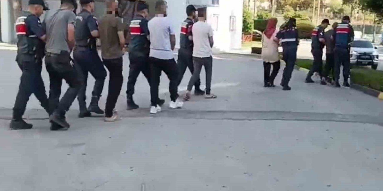 Mersin’de göçmen kaçakçılığı operasyonu: 4 tutuklama