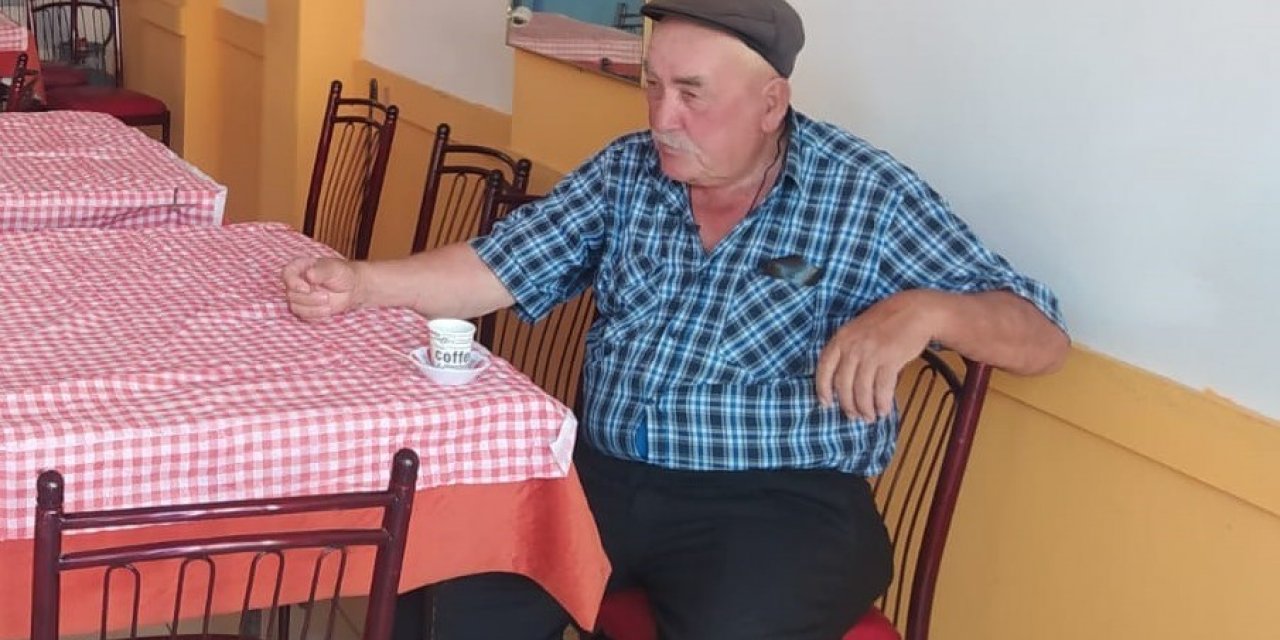 Anne ve babasını bıçakladı