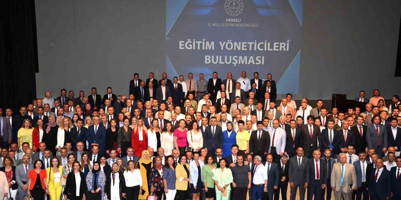Denizli’de eğitim yöneticilileri bir araya geldi