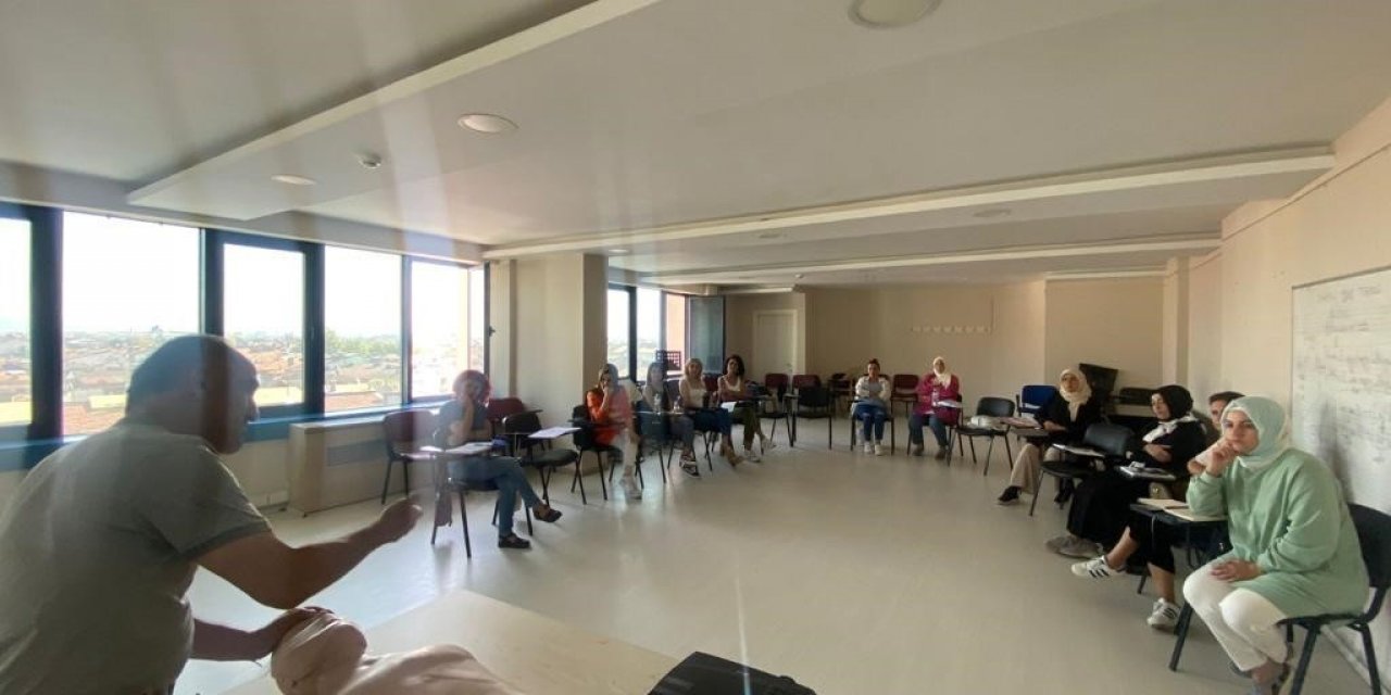 Öğretmenlere ilk yardım eğitimi verildi