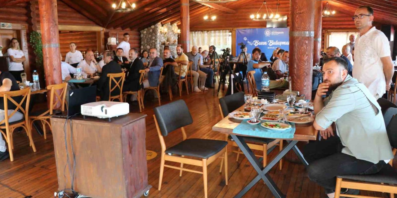 Başkan Demir: “Yeni Cumhuriyet Meydanı planı meclise gelecek”