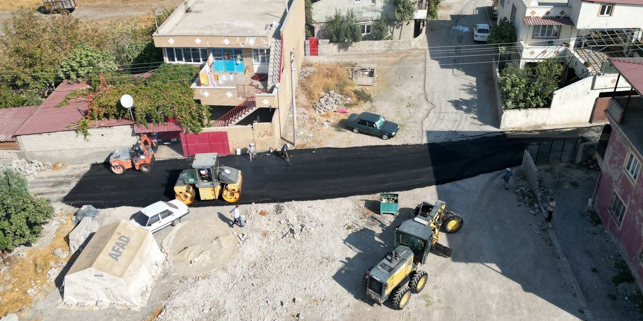 Kahramanmaraş’ta asfalt çalışmaları devam ediyor