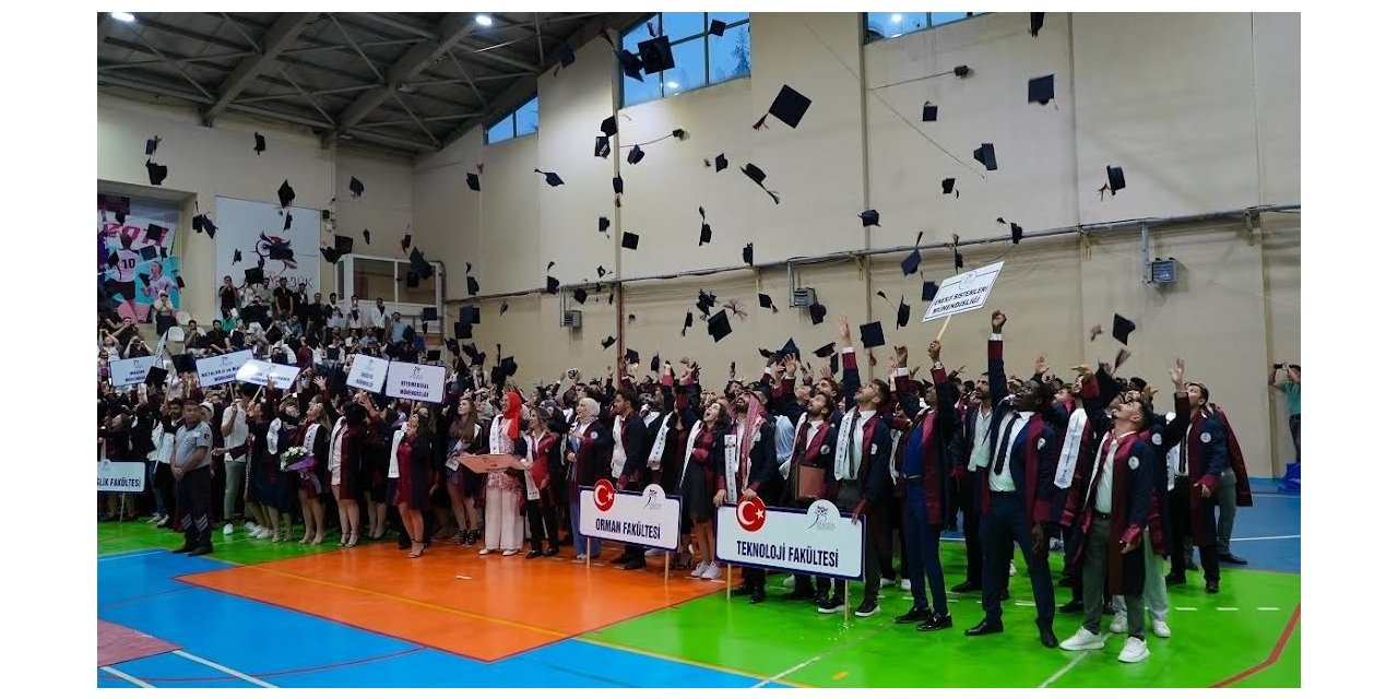 KBÜ 2022-2023 eğitim öğretim yılı mezunlarını veriyor