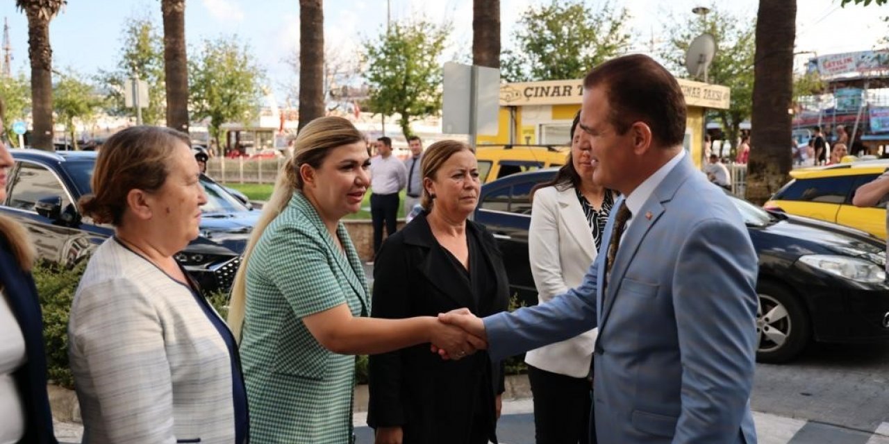 Muğla Valisi İdris Akbıyık Marmaris’e ziyarete geldi