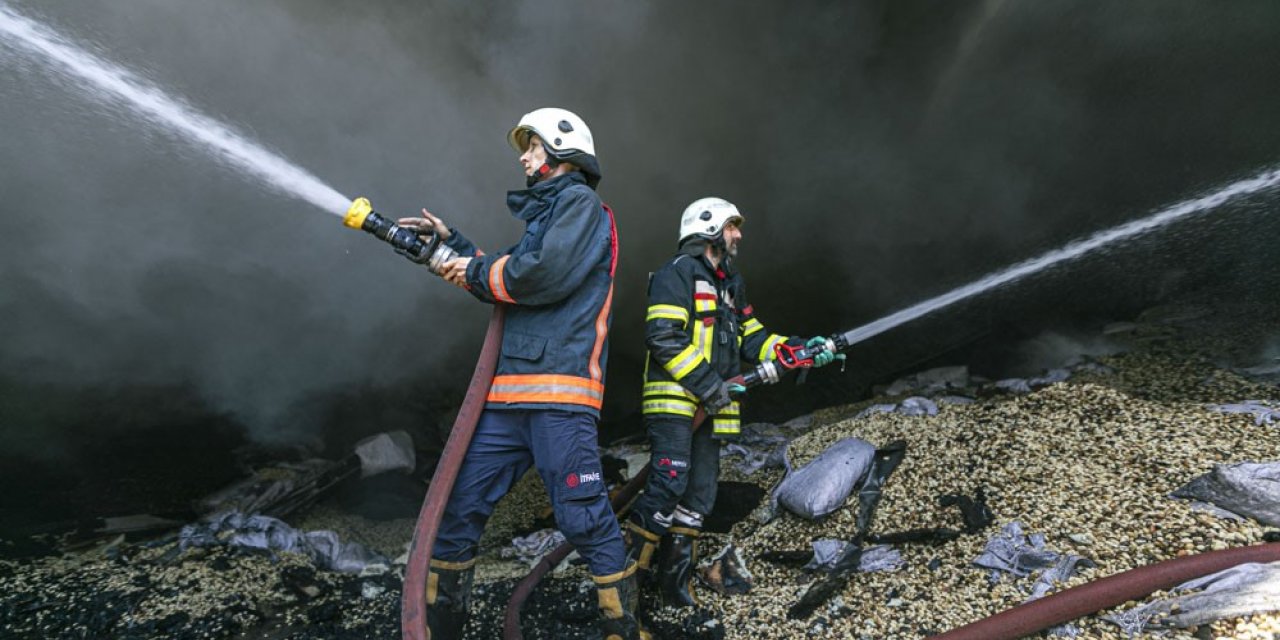 Büyükşehir itfaiyesi grup ve istasyon sayısını 35’e çıkardı