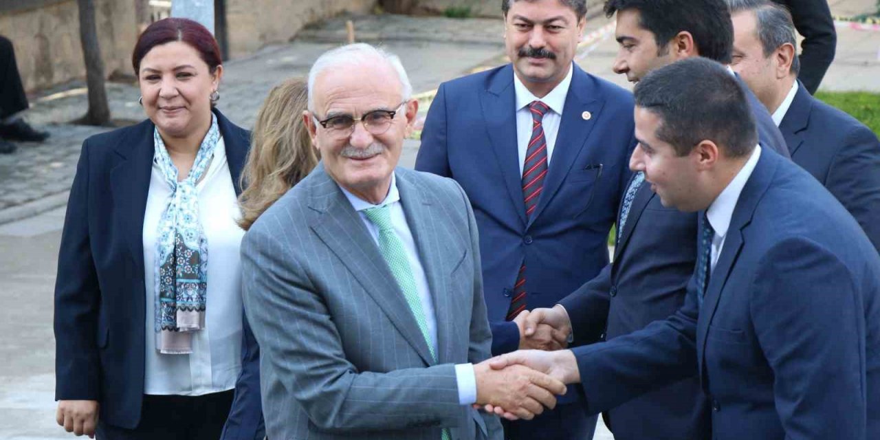 AK Parti Genel Başkan Yardımcısı Yılmaz: "Bin 392 belediyenin 810 tanesini AK Parti yönetiyor"