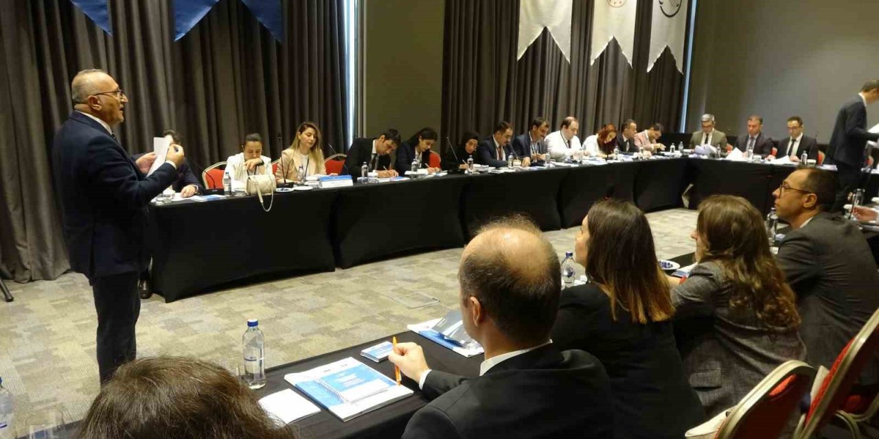 Trabzon’da 120 hakim ve savcıya "gerekçeli karar" konulu eğitim